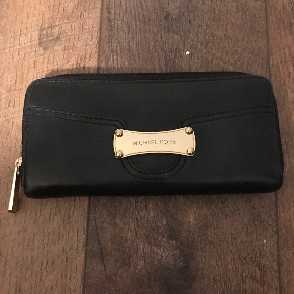 Michael Kors black leather wallet